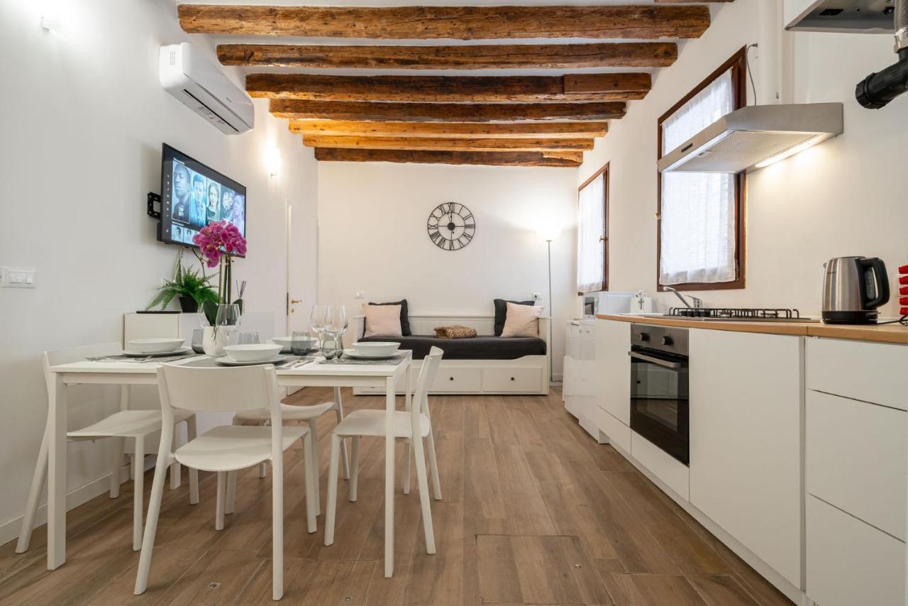 Suite Rava - San Marco With Pool Venecia Exterior foto