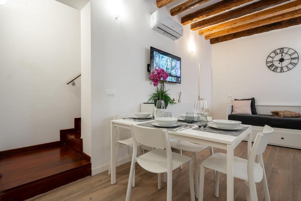 Suite Rava - San Marco With Pool Venecia Exterior foto