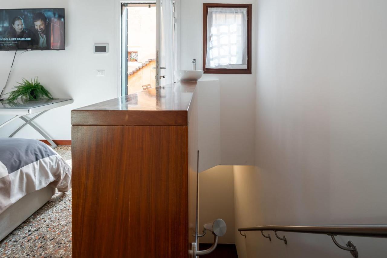 Suite Rava - San Marco With Pool Venecia Exterior foto