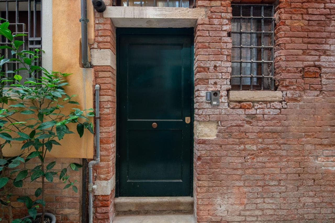 Suite Rava - San Marco With Pool Venecia Exterior foto