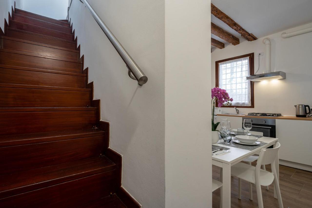 Suite Rava - San Marco With Pool Venecia Exterior foto